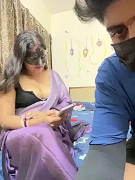 Horny_Riya_bHabhi — Freechat on StripChat