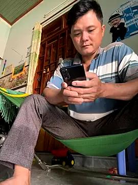 hotboy2x on StripChat