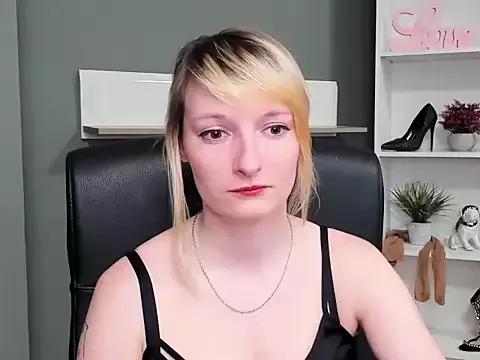 hottieBlair on StripChat 