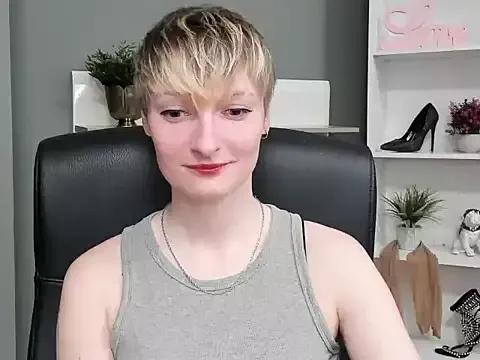 hottieBlair on StripChat 