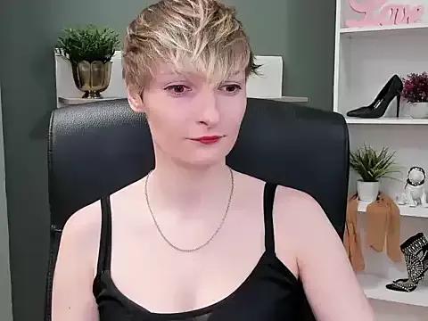 hottieBlair on StripChat 