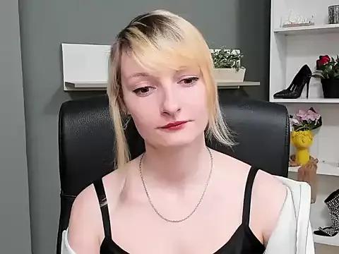 hottieBlair on StripChat 