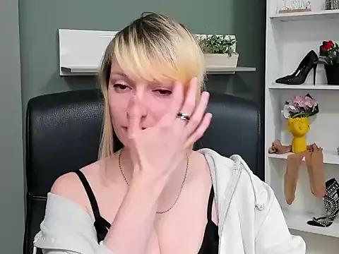 hottieBlair on StripChat 