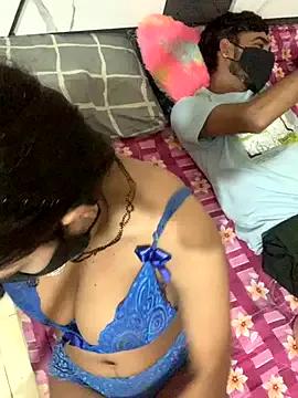 hottiess69 on StripChat 