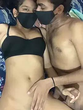 hottiess69 on StripChat 