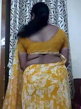 Indian-Indhuja on StripChat 