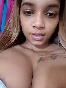 Indianqueen03 on StripChat 