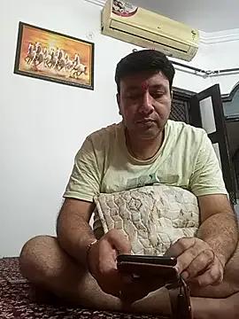 innocentboy1987 on StripChat 