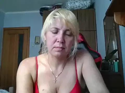 IrinaB1 on StripChat 