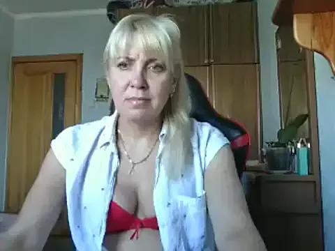 IrinaB1 on StripChat 