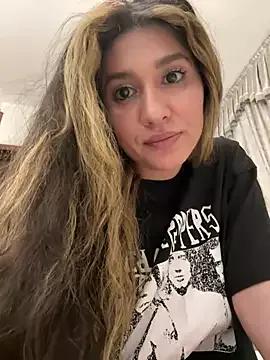 IrisBlues on StripChat 