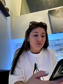 IrisBlues on StripChat 