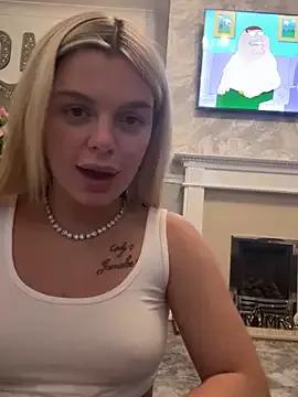 Irish_BarbieMilfx on StripChat 