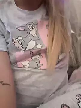 Irish_BarbieMilfx on StripChat 