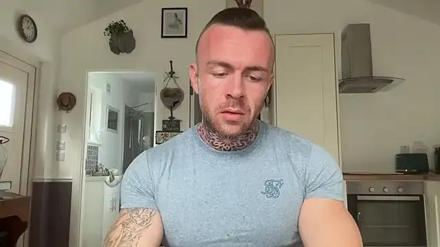 irishdaddyxxl on StripChat 