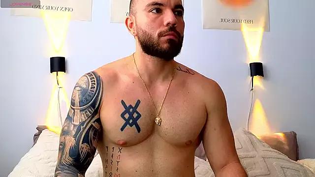 Isaac_Carter on StripChat 