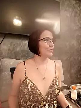 IsisBlake on StripChat 