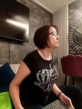 IsisBlake on StripChat 