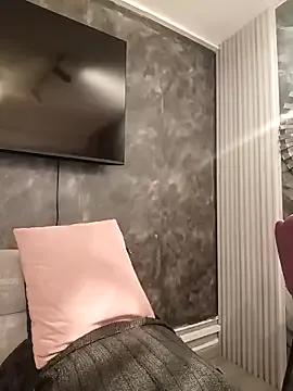 IsisBlake on StripChat
