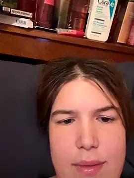 IssadoraaPink on StripChat 