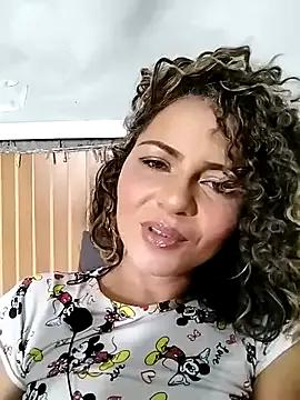 JadeYuri on StripChat