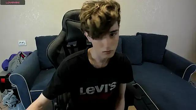 James_Mills on StripChat