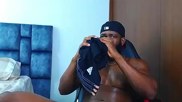james_musclebbc on StripChat