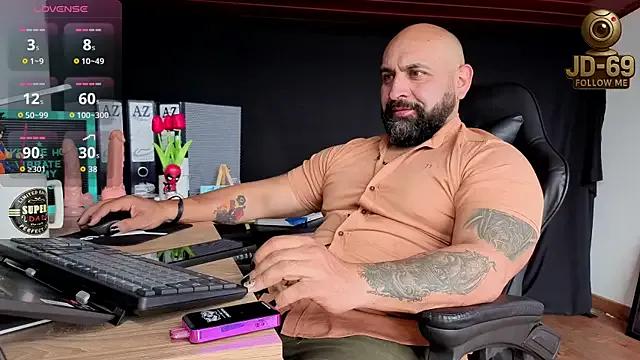 JD-69 —  MAKE ME HORNY+CUM+SWALLOW