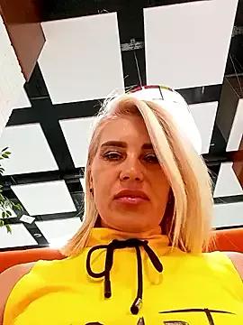 JennyOMay on StripChat 