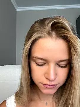 JessIsLove on StripChat 