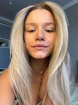 JessIsLove on StripChat 
