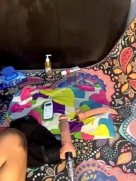 JuicyEve — Anal + squirting cum show