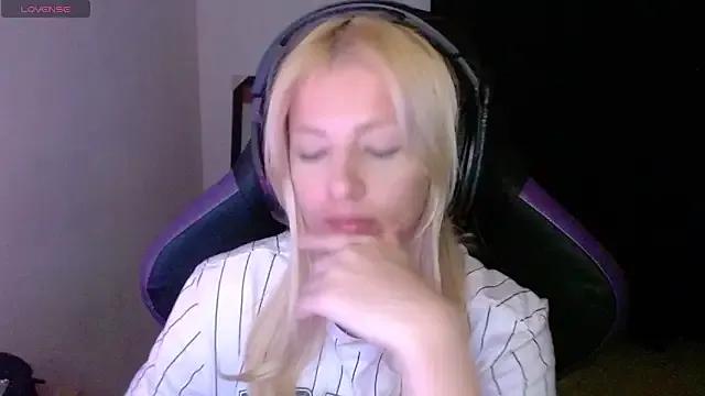 jujubinhahot on StripChat 