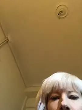 juliaoneandonly's avatar