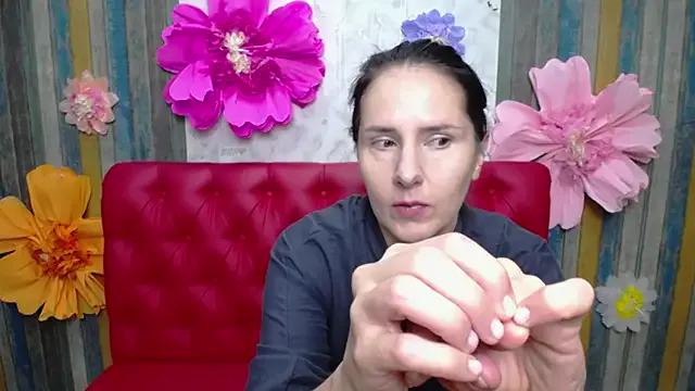 KarinaSwann on StripChat