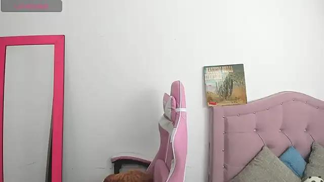 Katalina_novoa on StripChat 