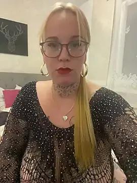 Kathy-Deluxe — 3 videos