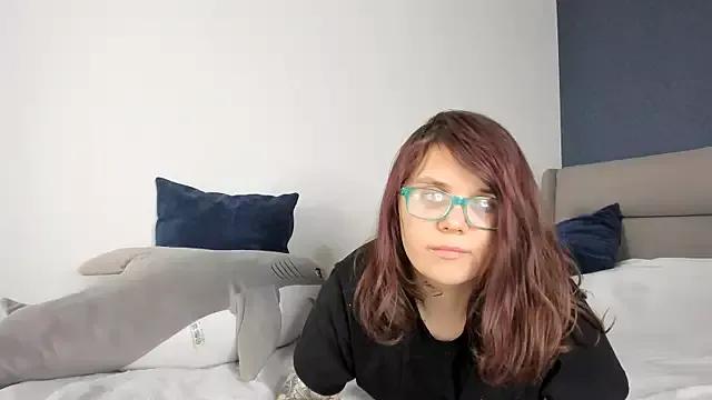 Katty_Kitty9999 on StripChat 