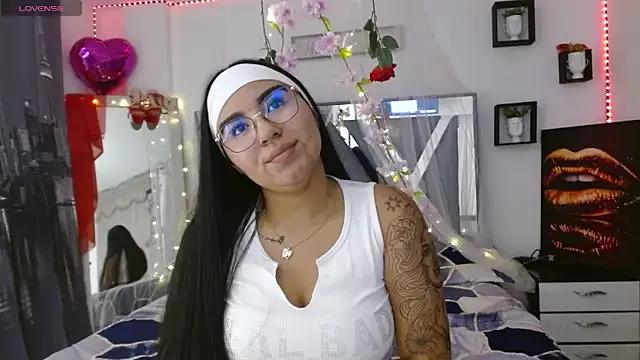 Kattyevanss on StripChat 