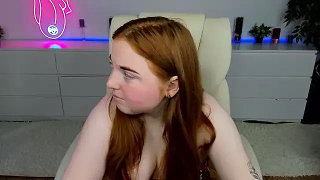 KattyRose8 on StripChat 
