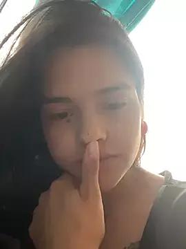 keiilaa on StripChat 