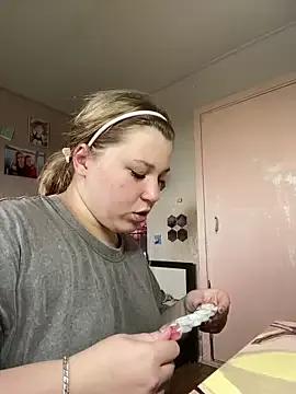 Kemeli008 on StripChat 