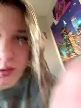 Kemeli008 on StripChat 