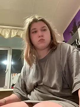 Kemeli008 on StripChat 