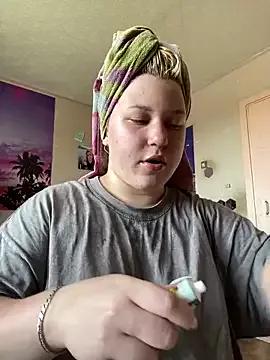 Kemeli008 on StripChat 