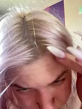 Kemeli008 on StripChat 