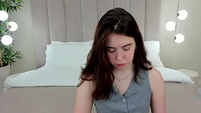 KimberlyBond on StripChat
