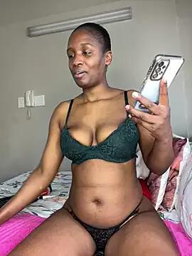 Kinkyy_ on StripChat 