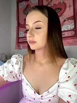 KiraSWT on StripChat