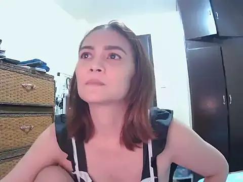 Kisses-13 on StripChat 